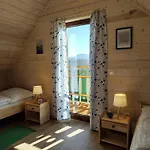 Lesna Przystan - Caloroczne Grywald