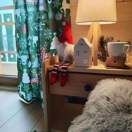 Lesna Przystan - Caloroczne